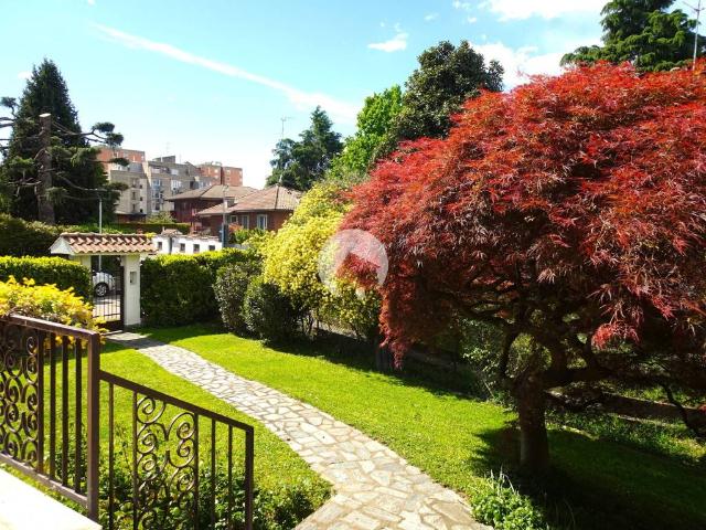 Villa in vendita a Trezzano sul Naviglio MI