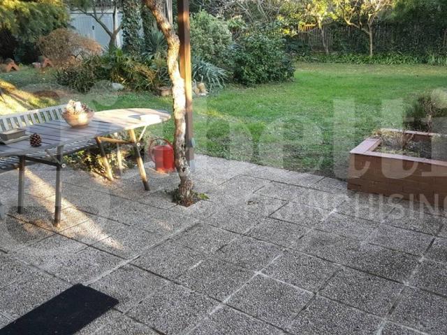Villa in vendita a Trezzano sul Naviglio MI