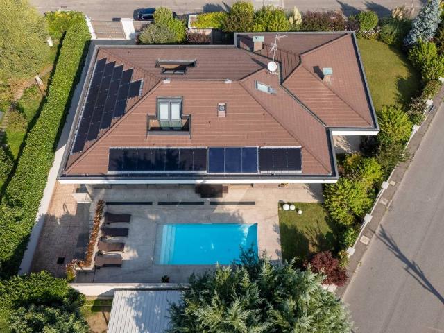 Villa in vendita a Trezzano sul Naviglio MI