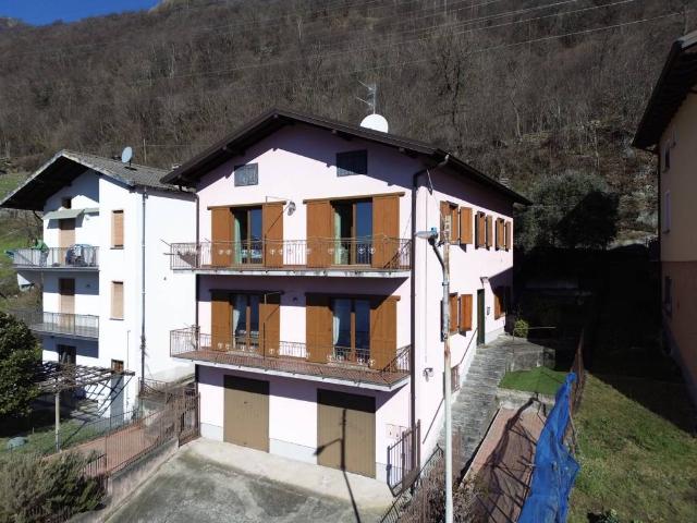 Villa in vendita a Trezzone CO