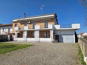 Villa in vendita a Tricerro VC