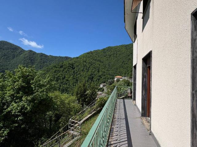 Villa in vendita a Tribogna GE