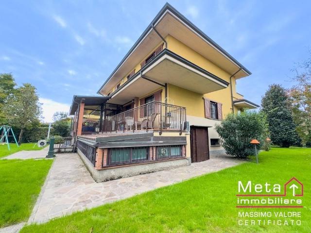 Villa in vendita a Tribiano MI