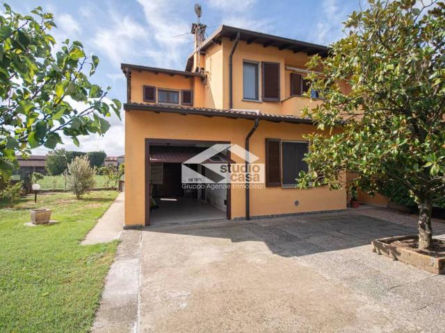 Villa in vendita a Trigolo CR