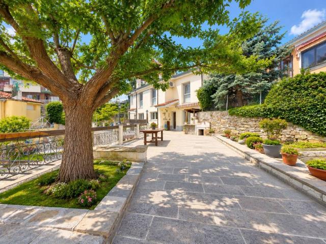 Villa in vendita a Trieste TS
