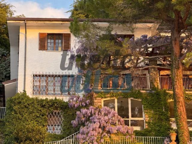 Villa in vendita a Trieste TS