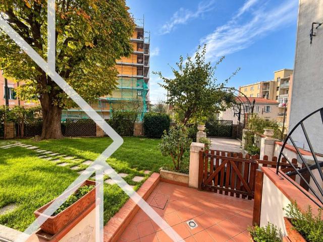 Villa in vendita a Trieste TS