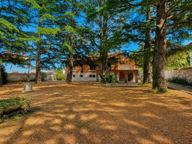 Villa in vendita a Trieste TS