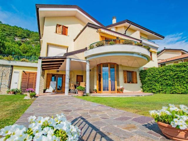 Villa in vendita a Trieste TS