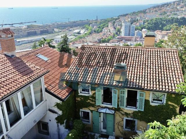 Villa in vendita a Trieste TS