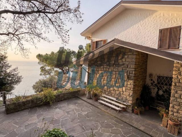 Villa in vendita a Trieste TS