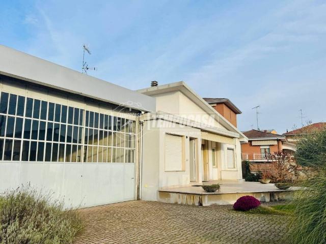 Villa in vendita a Trino VC