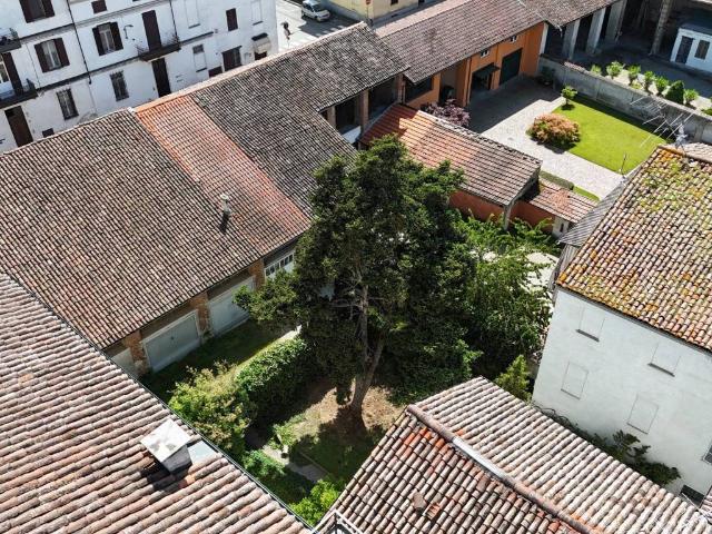 Villa in vendita a Trino VC