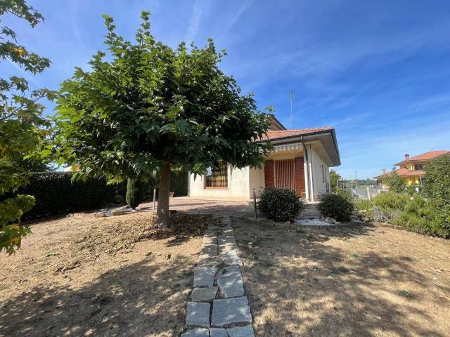 Villa in vendita a Trinità CN