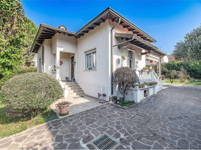 Villa in vendita a Triuggio MB