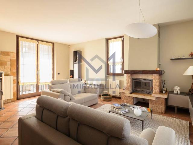 Villa in vendita a Triuggio MB
