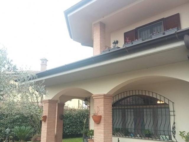 Villa in vendita a Trivolzio PV