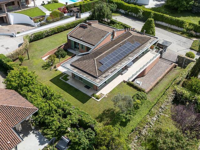 Villa in vendita a Trofarello 300m² Trofarello