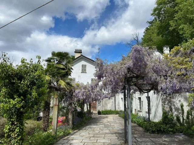 Villa in vendita a Trontano VB