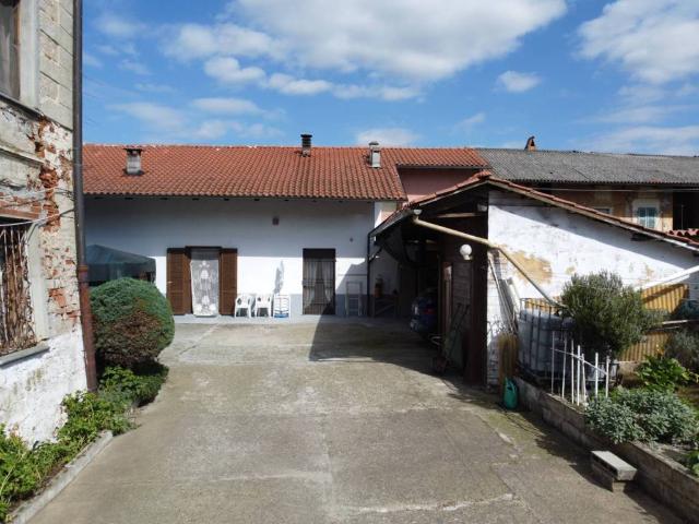 Villa in vendita a Tronzano Vercellese VC