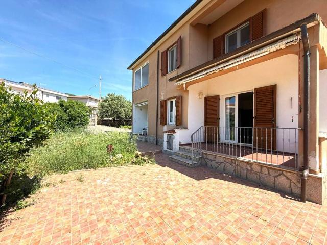 Villa in vendita a Tula SS