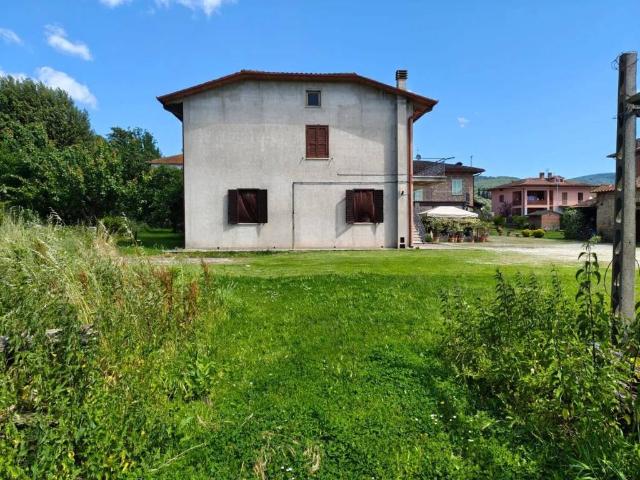 Villa in vendita a Tuoro sul Trasimeno PG