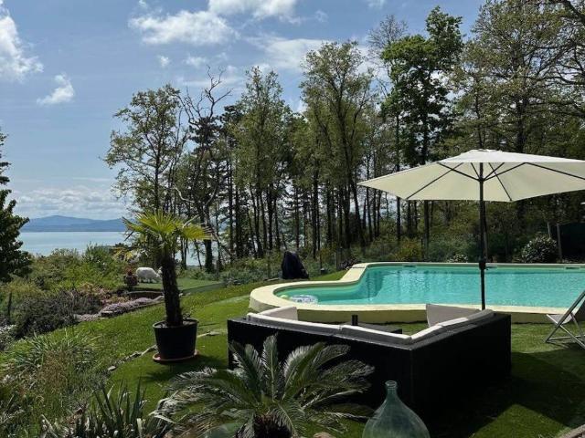 Villa in vendita a Tuoro sul Trasimeno PG