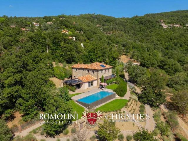 Villa in vendita a Tuoro sul Trasimeno PG