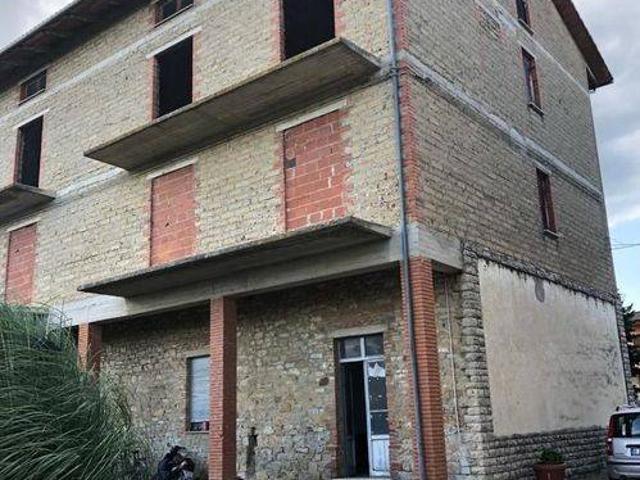 Villa in vendita a Tuoro sul Trasimeno PG