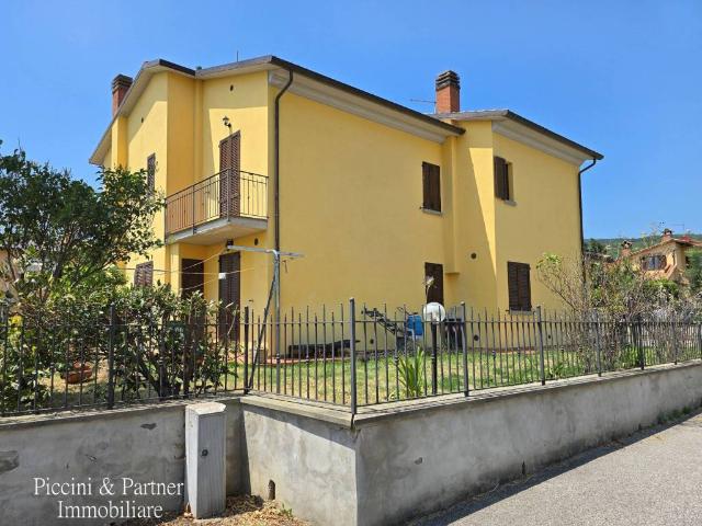 Villa in vendita a Tuoro sul Trasimeno PG