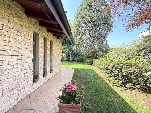 Villa in vendita a Turano Lodigiano LO