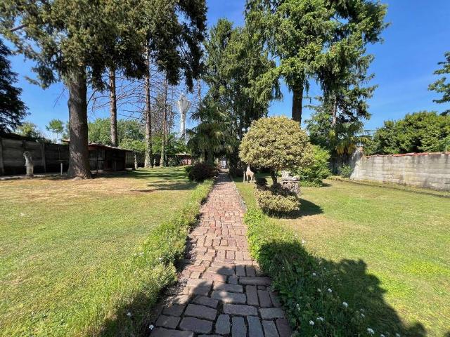 Villa in vendita a Turate CO