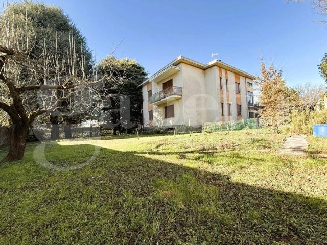 Villa in vendita a Turate CO