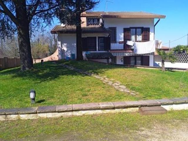 Villa in vendita a Turbigo MI