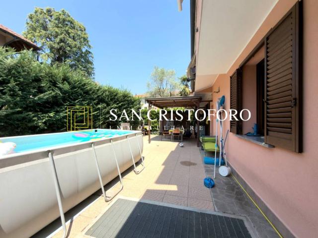 Villa in vendita a Uboldo VA