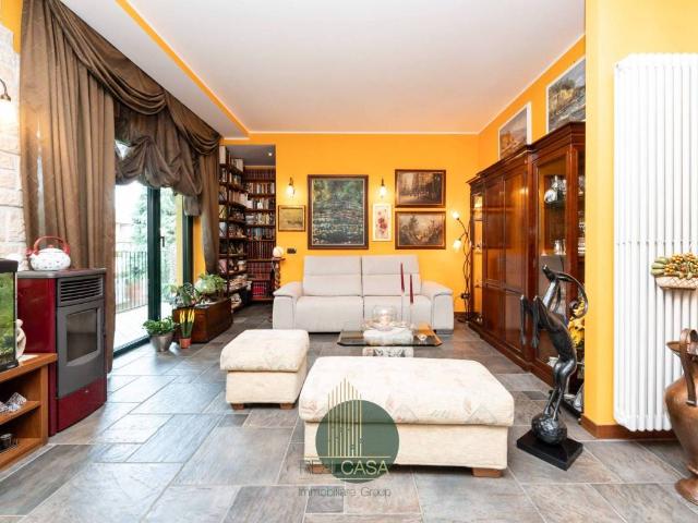 Villa in vendita a Uboldo VA