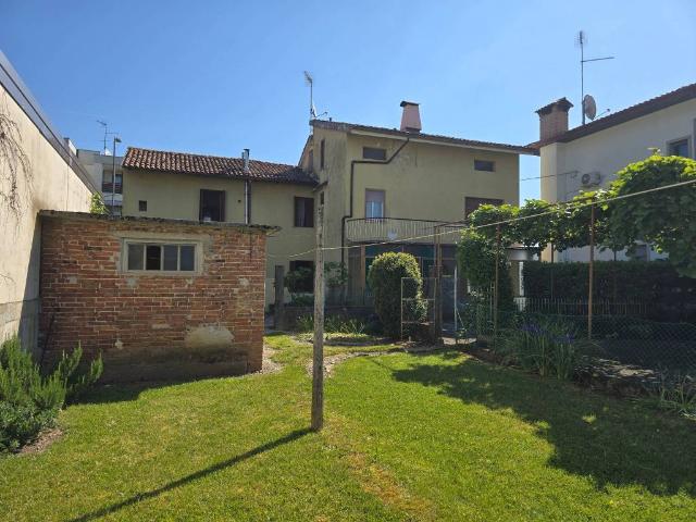 Villa in vendita a Udine UD