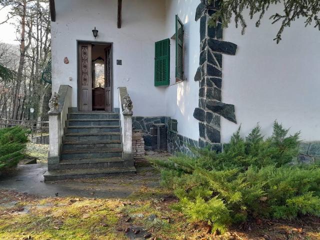 Villa in vendita a Urbe SV