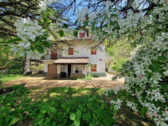 Villa in vendita a Urbe SV