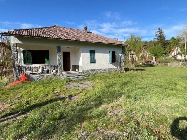 Villa in vendita a Urbe SV