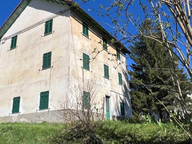 Villa in vendita a Urbe SV
