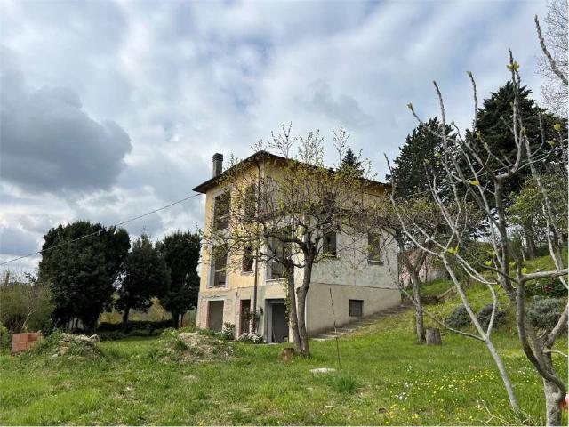 Villa in vendita a Urbino PU