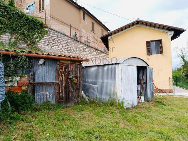 Villa in vendita a Urbino PU