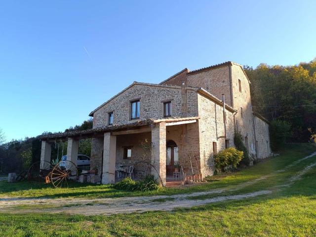 Villa in vendita a Urbino PU