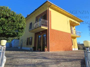 Villa in vendita a Urbino PU