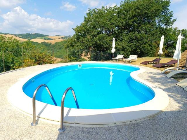 Villa in vendita a Urbino PU