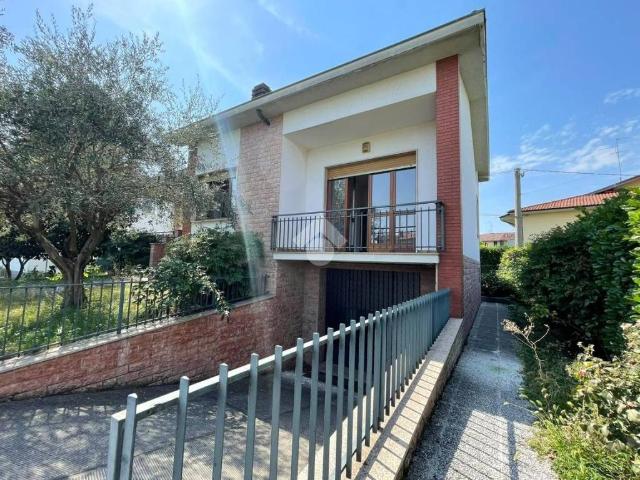 Villa in vendita a Urgnano BG