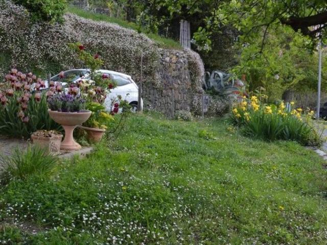 Villa in vendita a Uscio GE