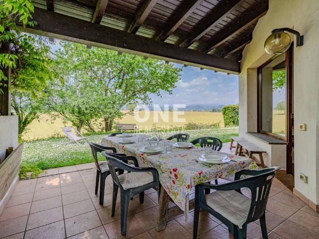 Villa in vendita a Usmate Velate MB