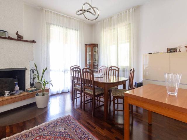 Villa in vendita a Usmate Velate MB